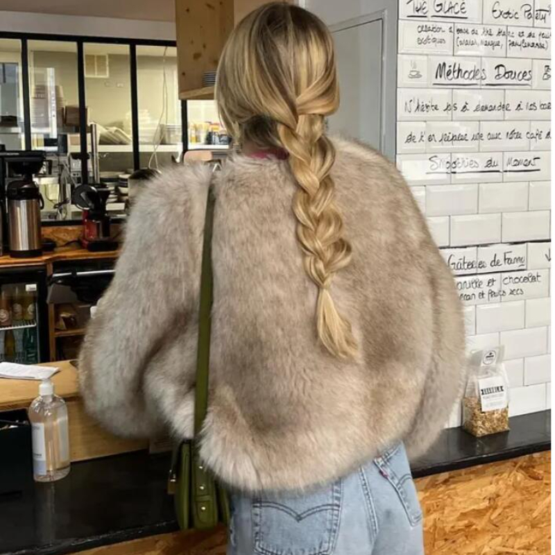 Chaqueta de piel sintética rec - Street Fashion Week reseña y precio
