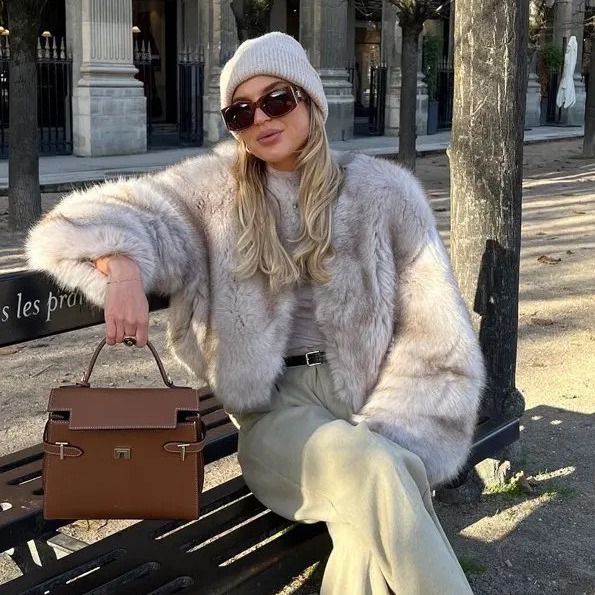 Invierno 2026 Chaqueta Corta d - Street Fashion Week reseña y precio