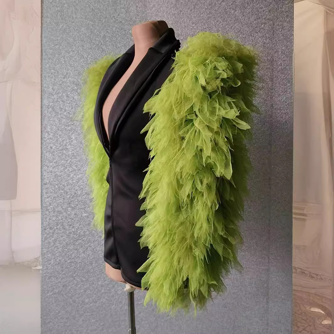Traje de Moda Urbana con Escot - Street Fashion Week reseña y precio